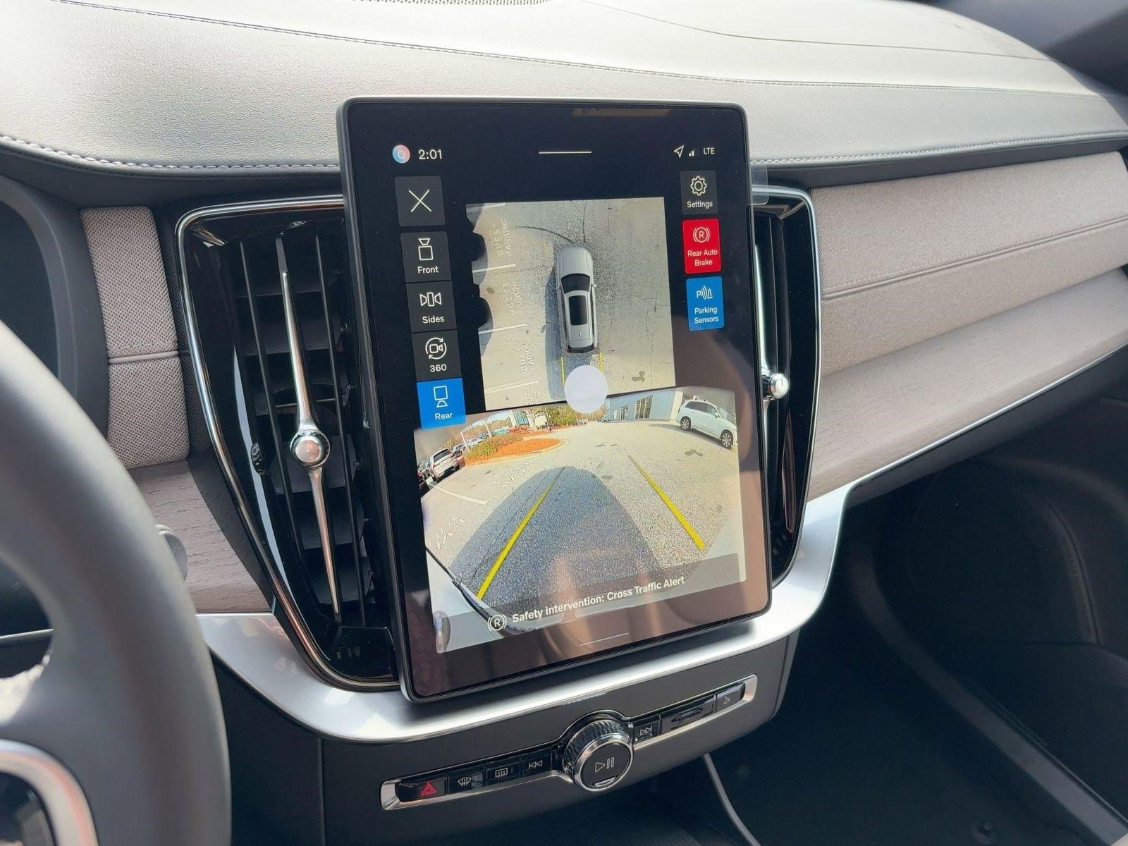 New 2026 Volvo XC90 T8 Plus AWD/4WD image 23
