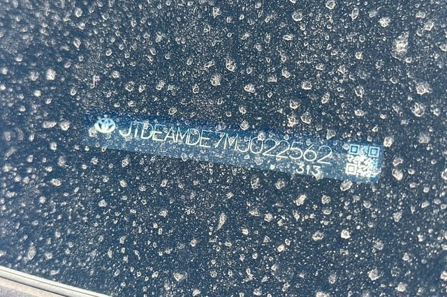 Used 2021 Toyota Corolla LE w/ Carpet Mat Package (TMS) FWD image 3