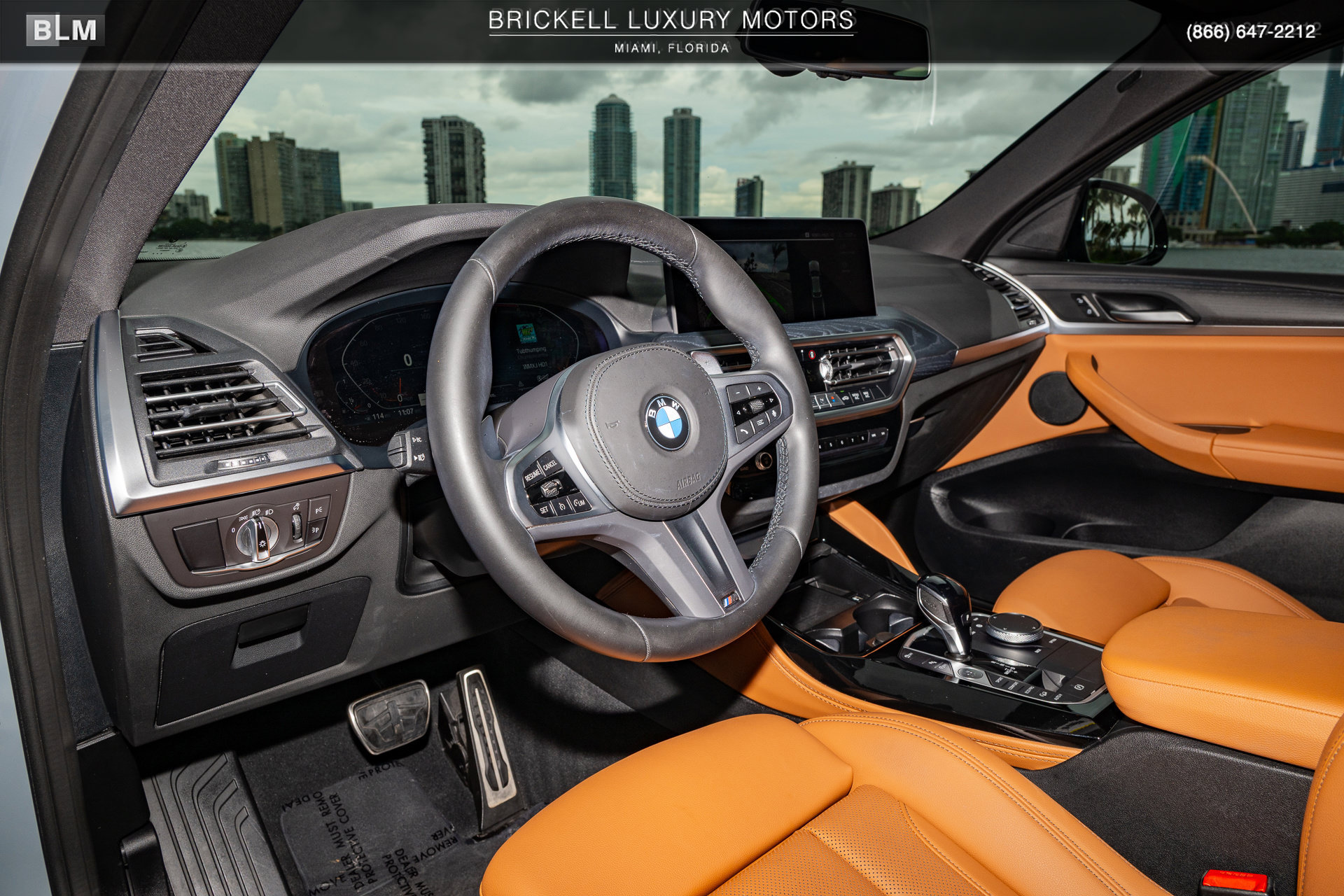 Used 2024 BMW X4 xDrive30i w/ M Sport Package AWD/4WD image 6