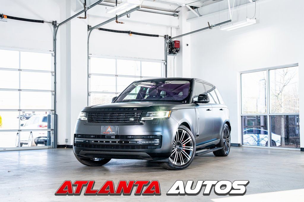 Used 2022 Land Rover Range Rover SE image 1