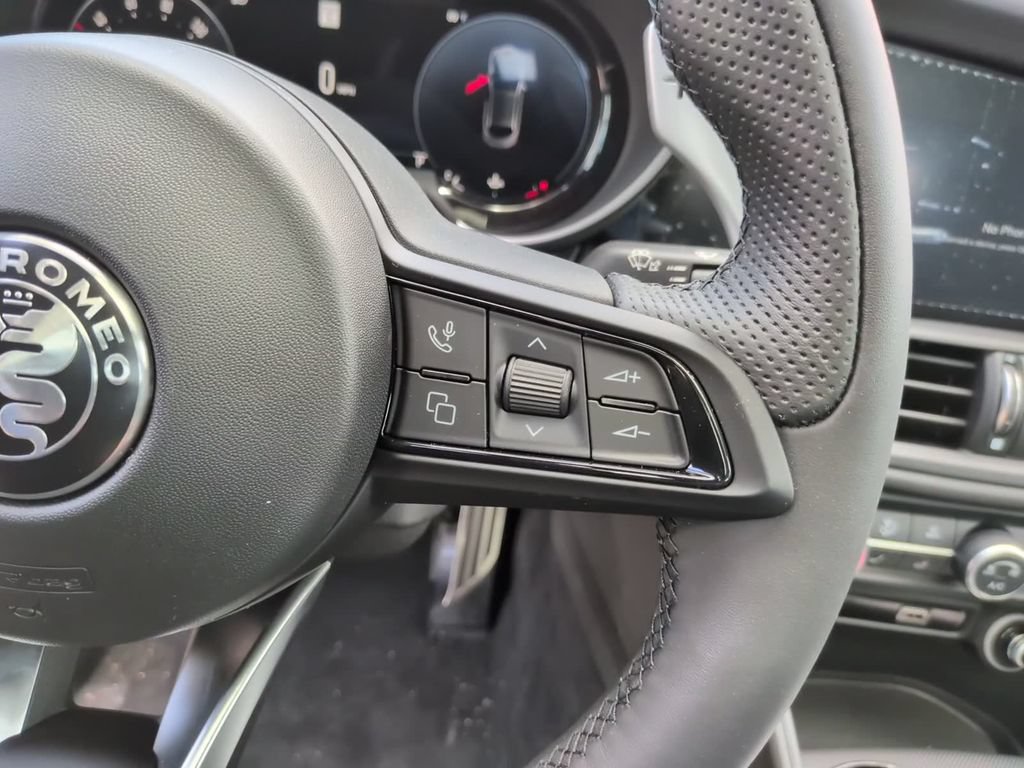New 2026 Alfa Romeo Giulia AWD image 27