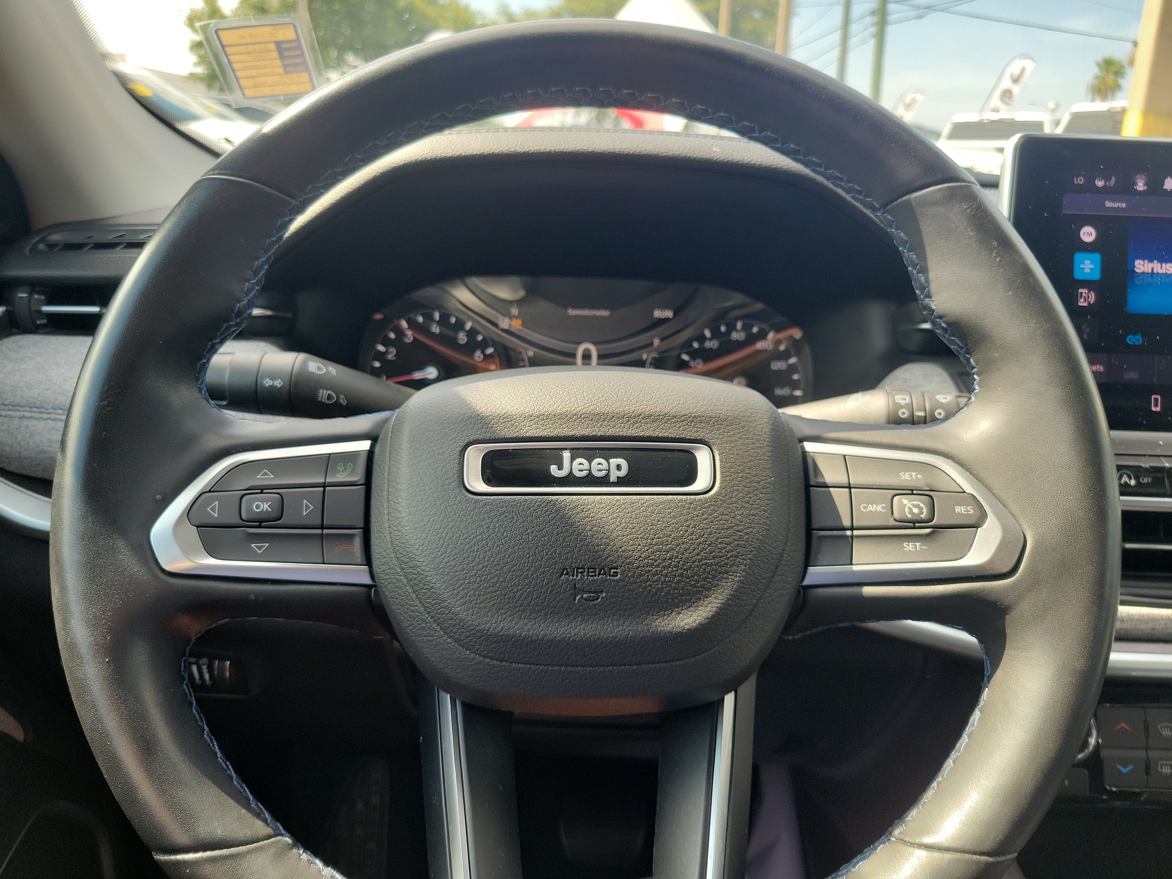 Used 2022 Jeep Compass Latitude w/ Convenience Group FWD image 16