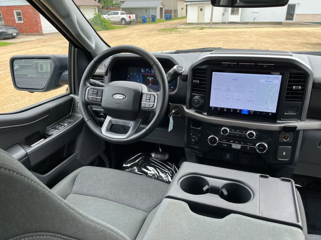 Used 2024 Ford F150 XLT image 24