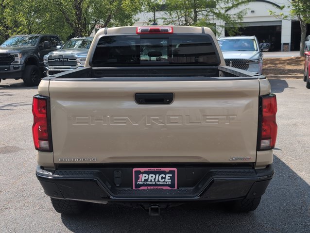 Used 2024 Chevrolet Colorado ZR2 w/ Technology Package AWD/4WD image 6