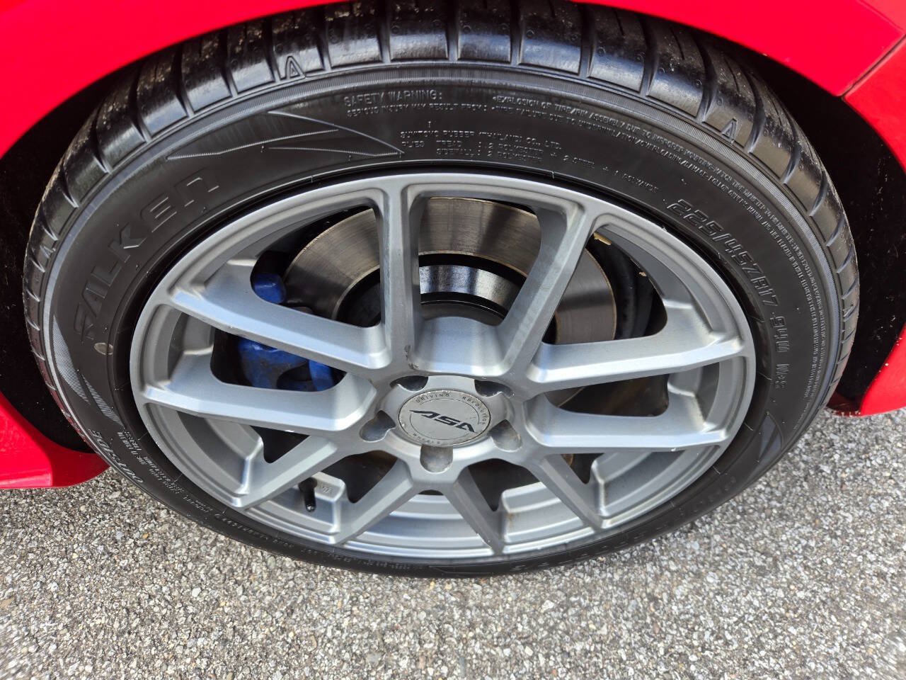 Used 2008 Volkswagen R32 AWD/4WD image 36