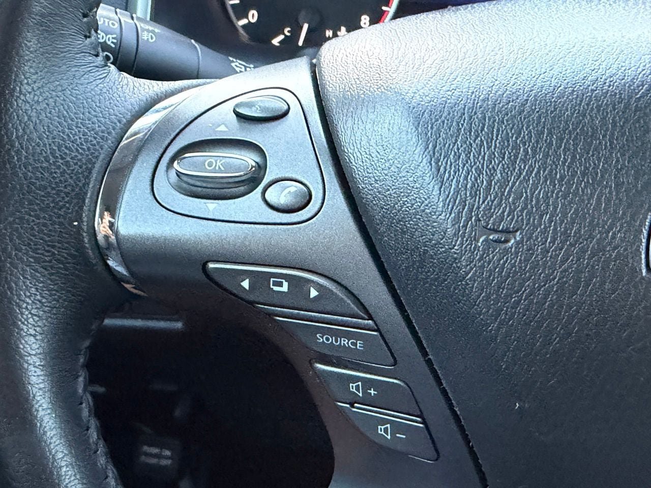 Certified 2024 Nissan Murano SV FWD image 18