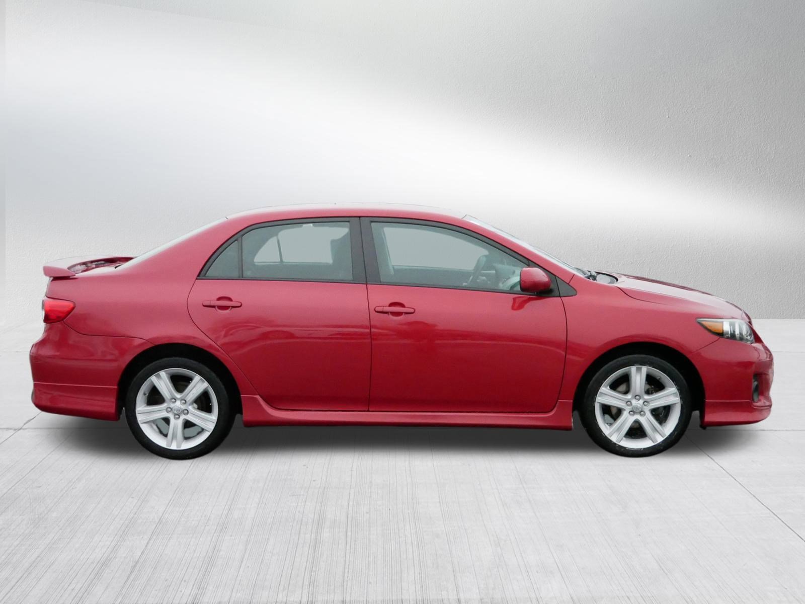 Used 2013 Toyota Corolla S image 8