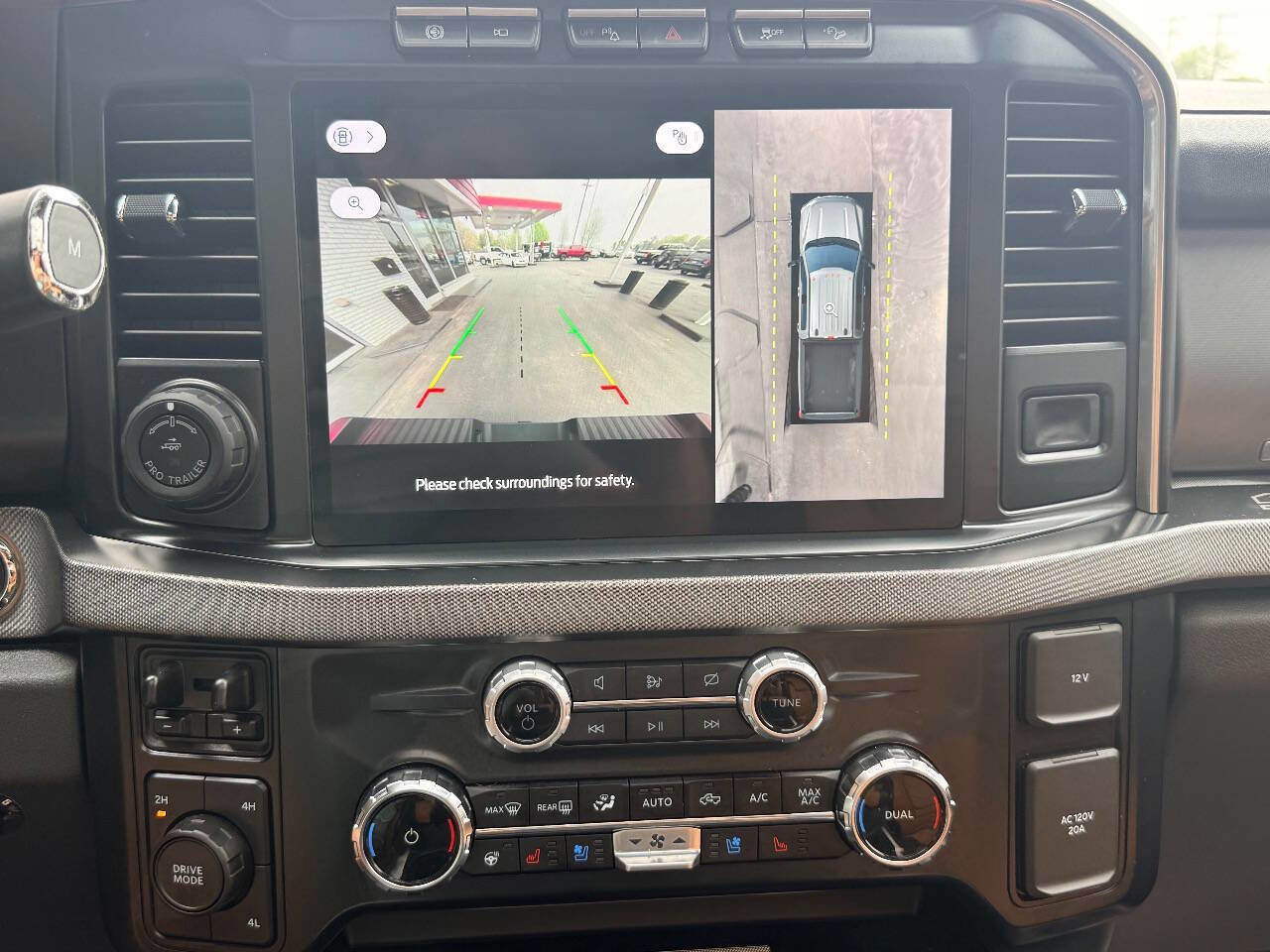 Used 2024 Ford F450 Platinum w/ FX4 Off-Road Package image 30