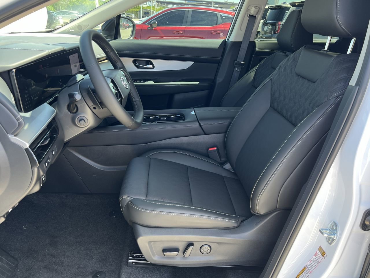 New 2026 Nissan Murano Platinum image 14