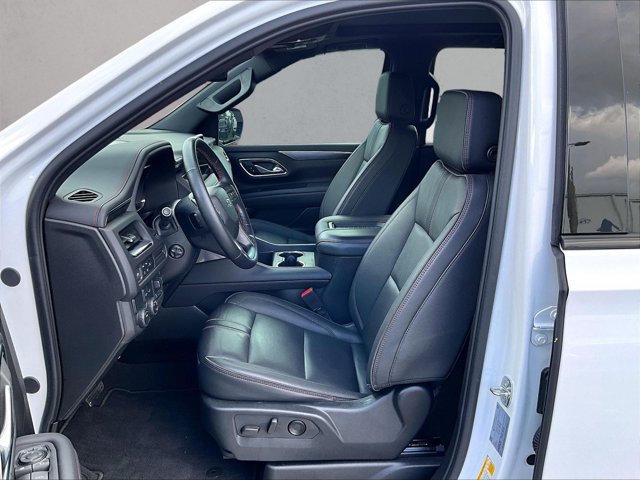 Used 2024 Chevrolet Suburban RST w/ Luxury Package RWD image 27