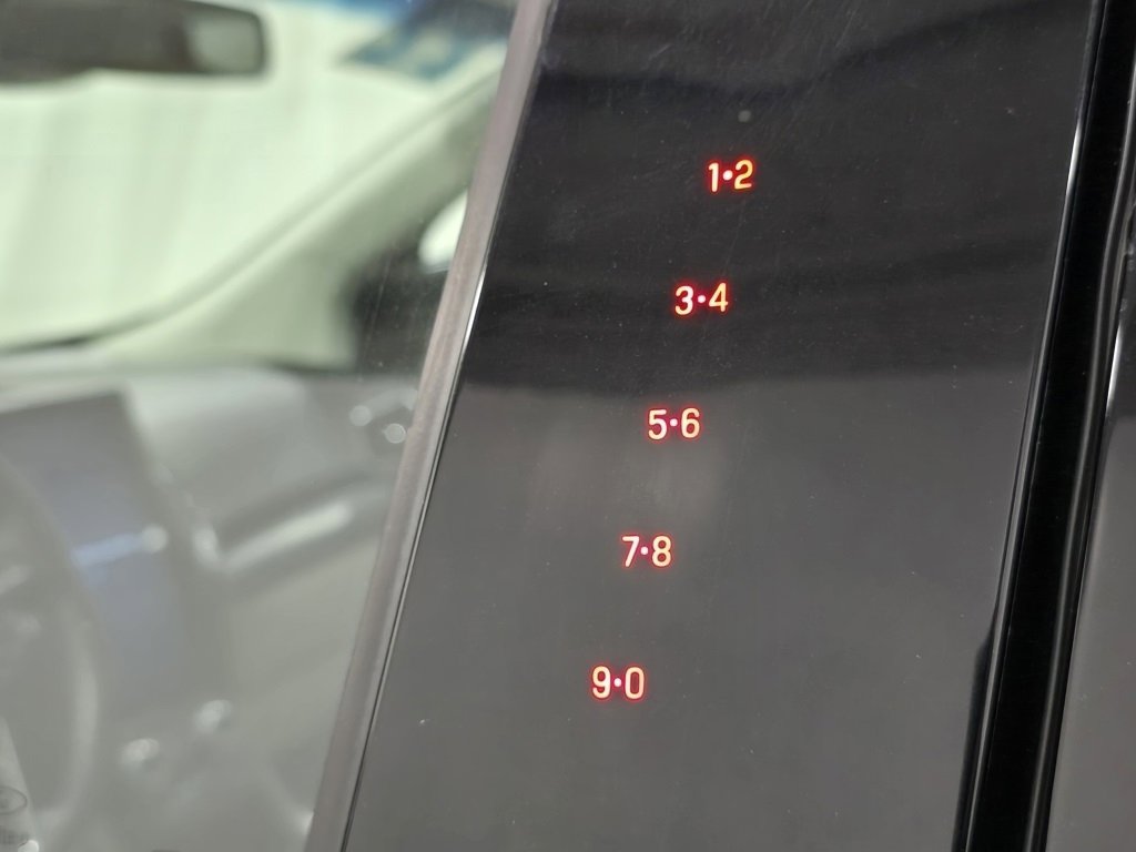 Used 2022 Ford Edge Titanium w/ Equipment Group 301A image 24