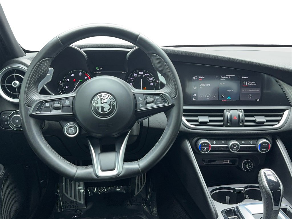 Used 2022 Alfa Romeo Giulia Veloce image 17