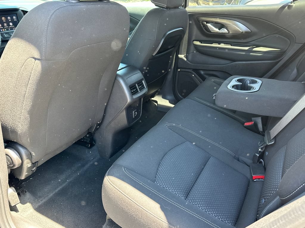 Used 2024 GMC Terrain SLE AWD/4WD image 13