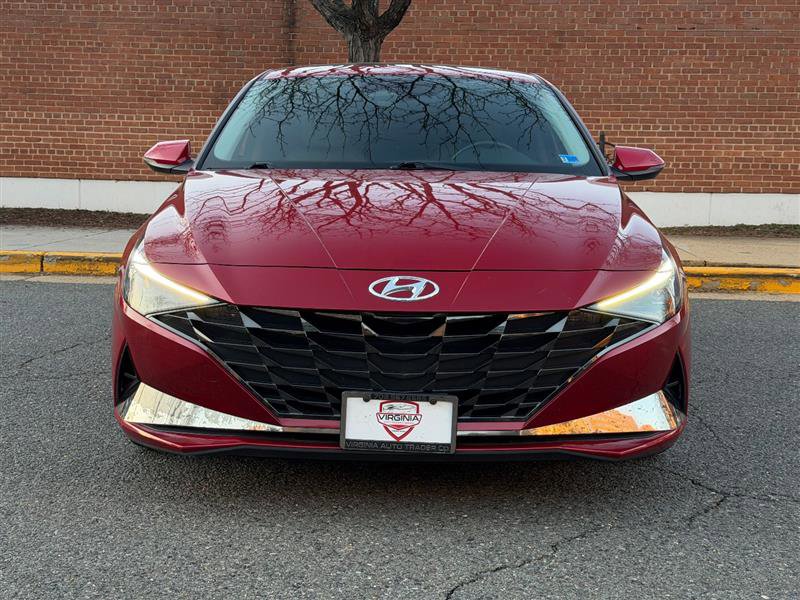 Used 2021 Hyundai Elantra Limited image 2
