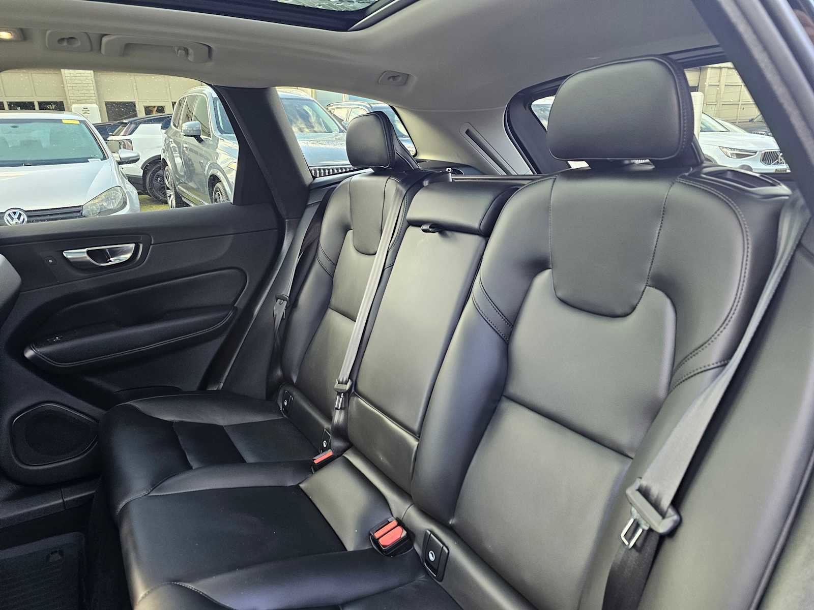 Used 2025 Volvo XC60 B5 Core w/ Protection Package Premier image 20