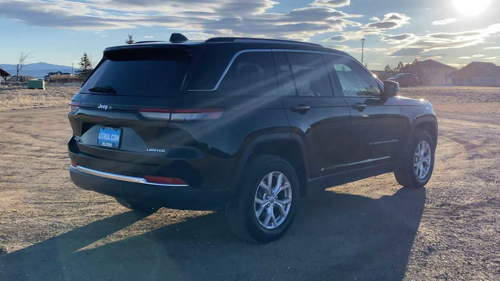 Certified 2022 Jeep Grand Cherokee Limited image 8