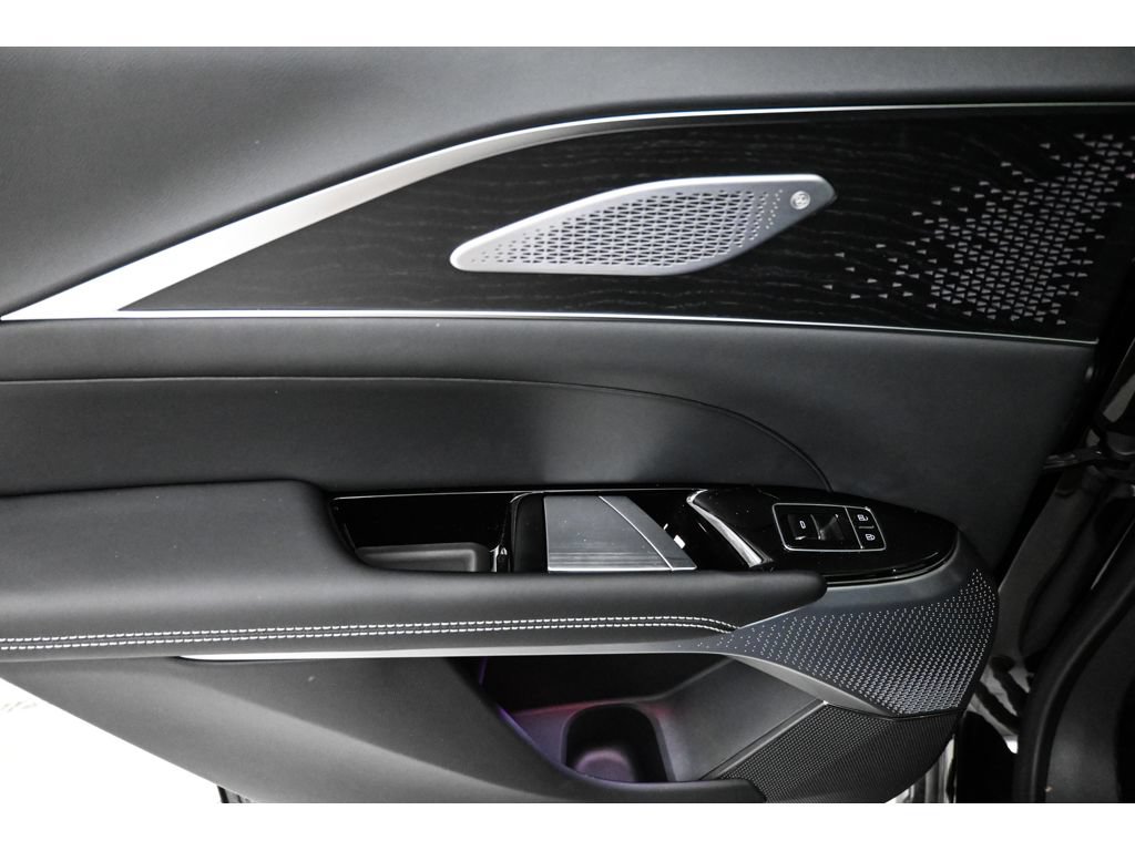 New 2026 Cadillac Lyriq V w/ Exterior Carbon Fiber Package AWD/4WD image 11