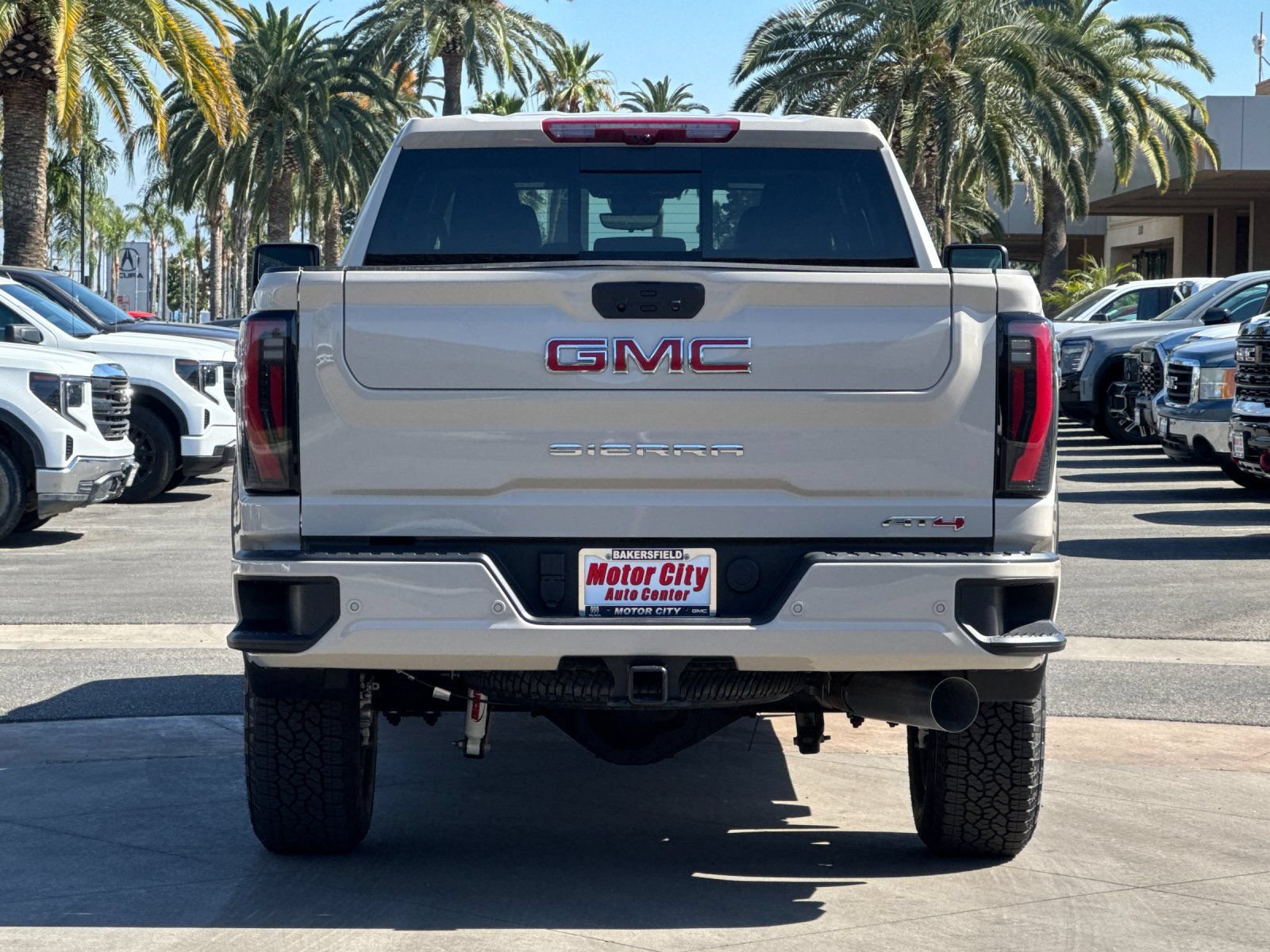 New 2026 GMC Sierra 2500 AT4 w/ AT4 Premium Plus Package AWD/4WD image 5