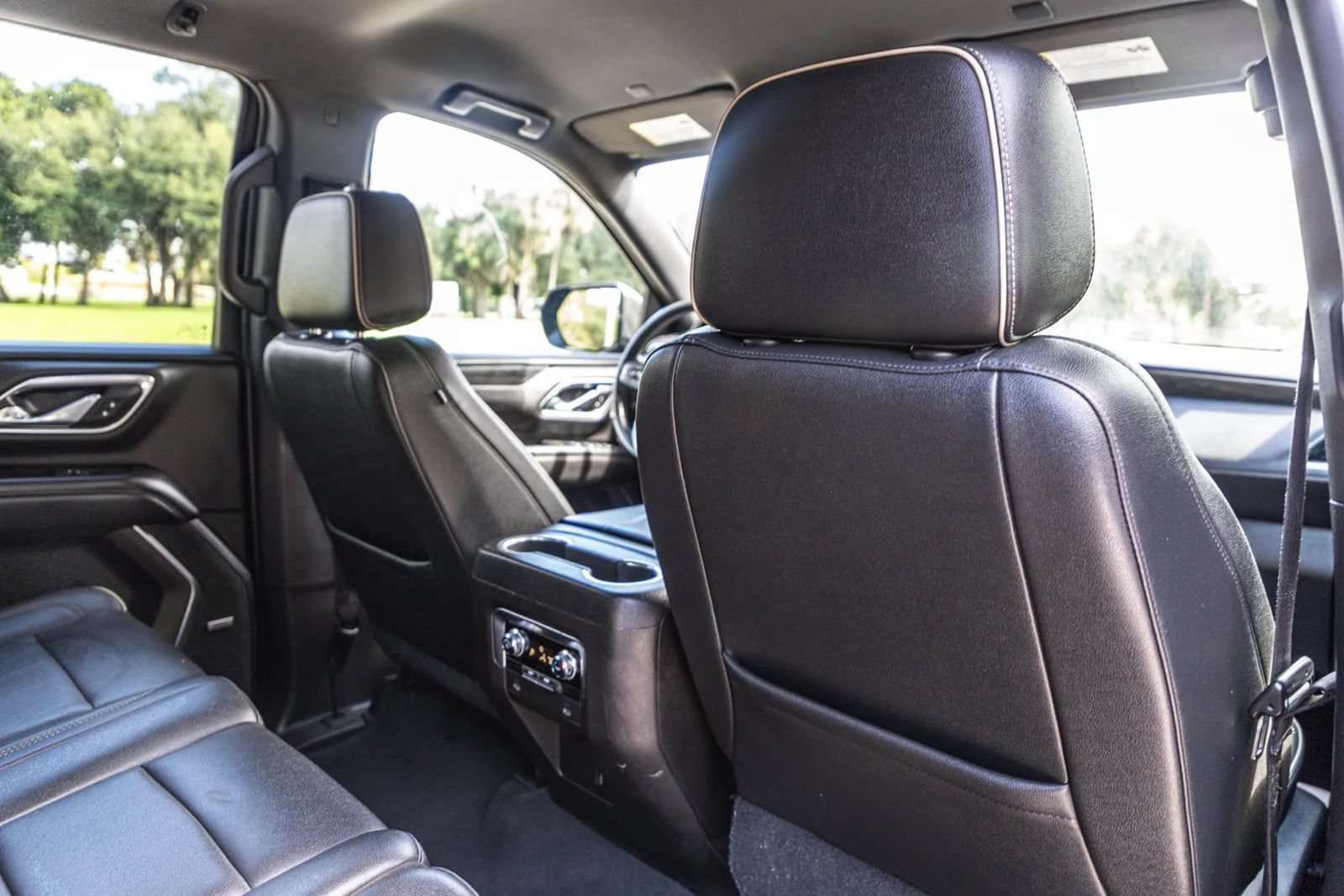 Used 2021 GMC Yukon SLT RWD image 44