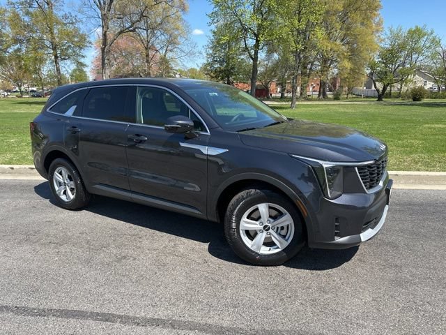New 2026 Kia Sorento LX FWD image 2