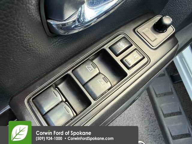 Used 2021 Nissan Titan PRO-4X w/ Pro-4x Convenience Package AWD/4WD image 20