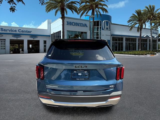 Used 2025 Kia Sorento EX AWD/4WD image 7