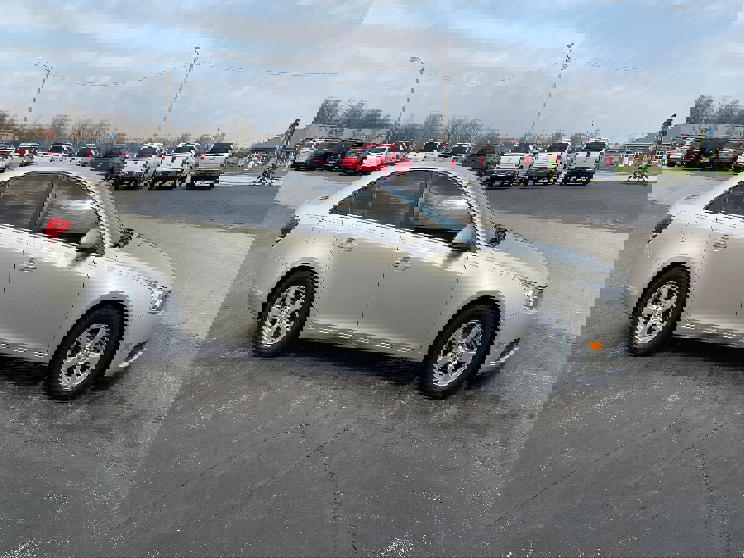 Used 2014 Chevrolet Cruze LT image 4