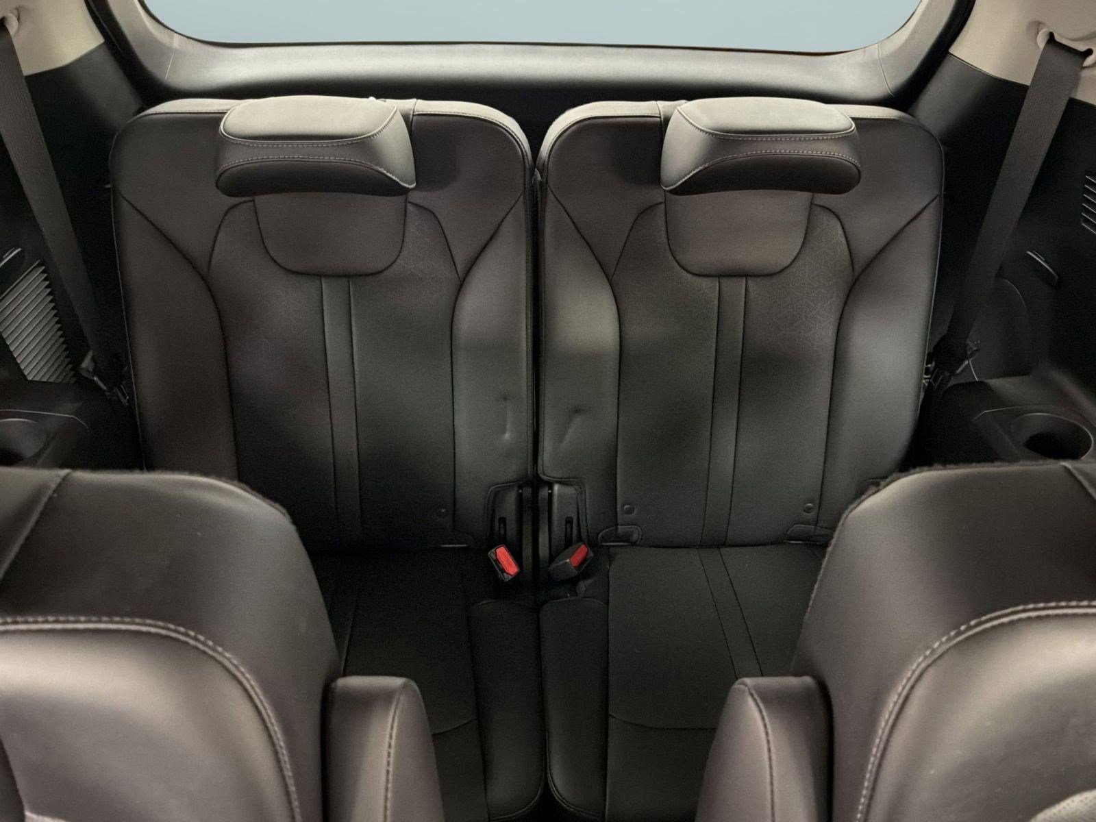 Used 2023 Kia Sorento SX image 31