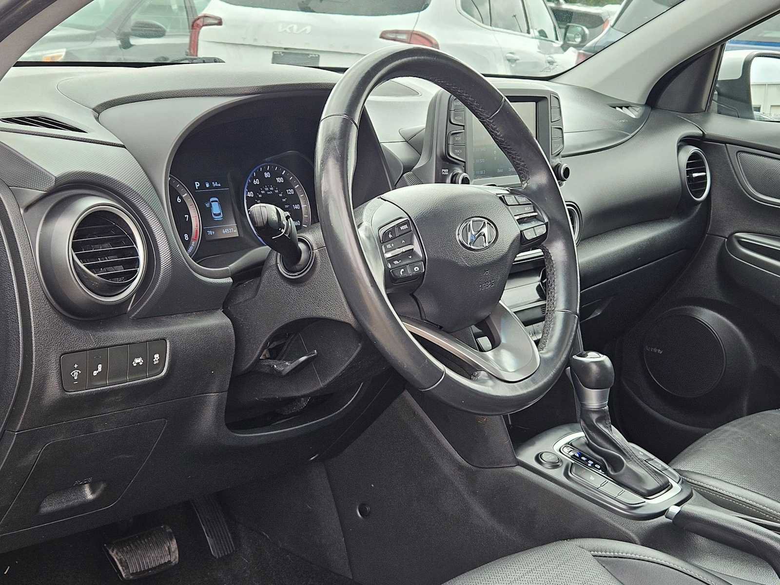 Used 2019 Hyundai Kona Limited image 2