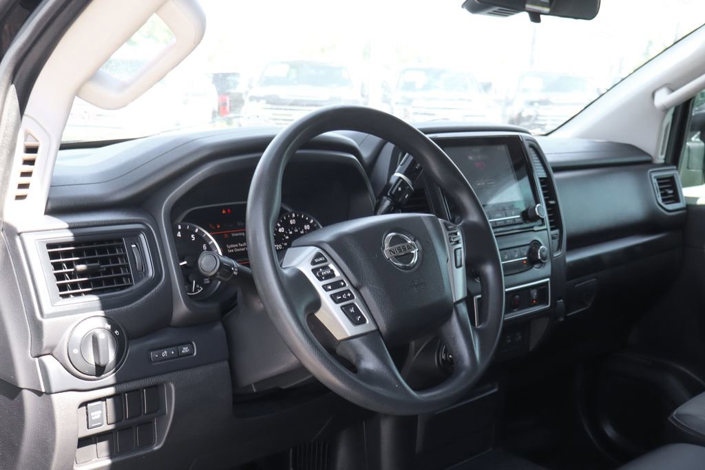Used 2021 Nissan Titan S w/ HD Front GAWR Package AWD/4WD image 18