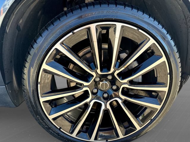 Certified 2025 Volvo XC90 B6 Ultra AWD/4WD image 22