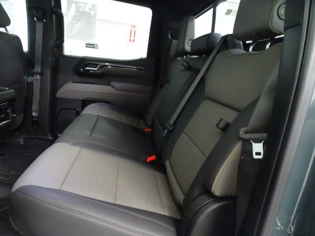 Used 2025 Chevrolet Silverado 1500 ZR2 w/ Dark Appearance Package AWD/4WD image 4