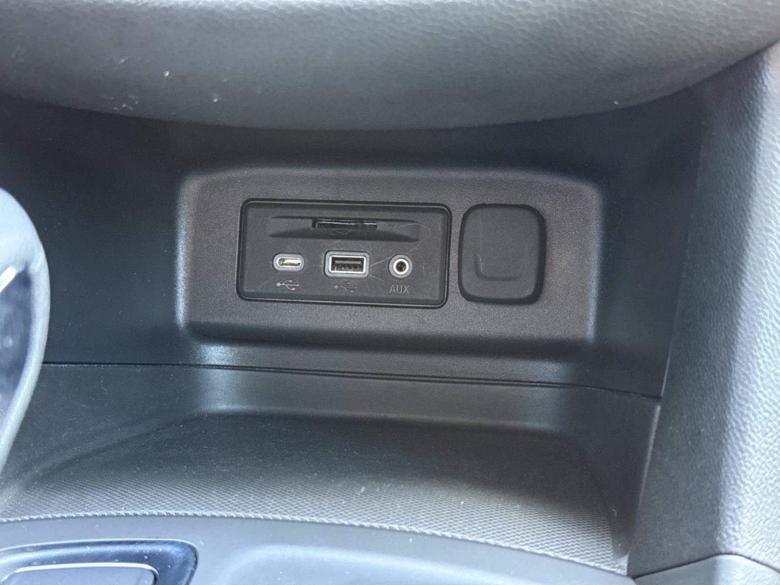 Used 2024 Chevrolet Equinox LT AWD/4WD image 7
