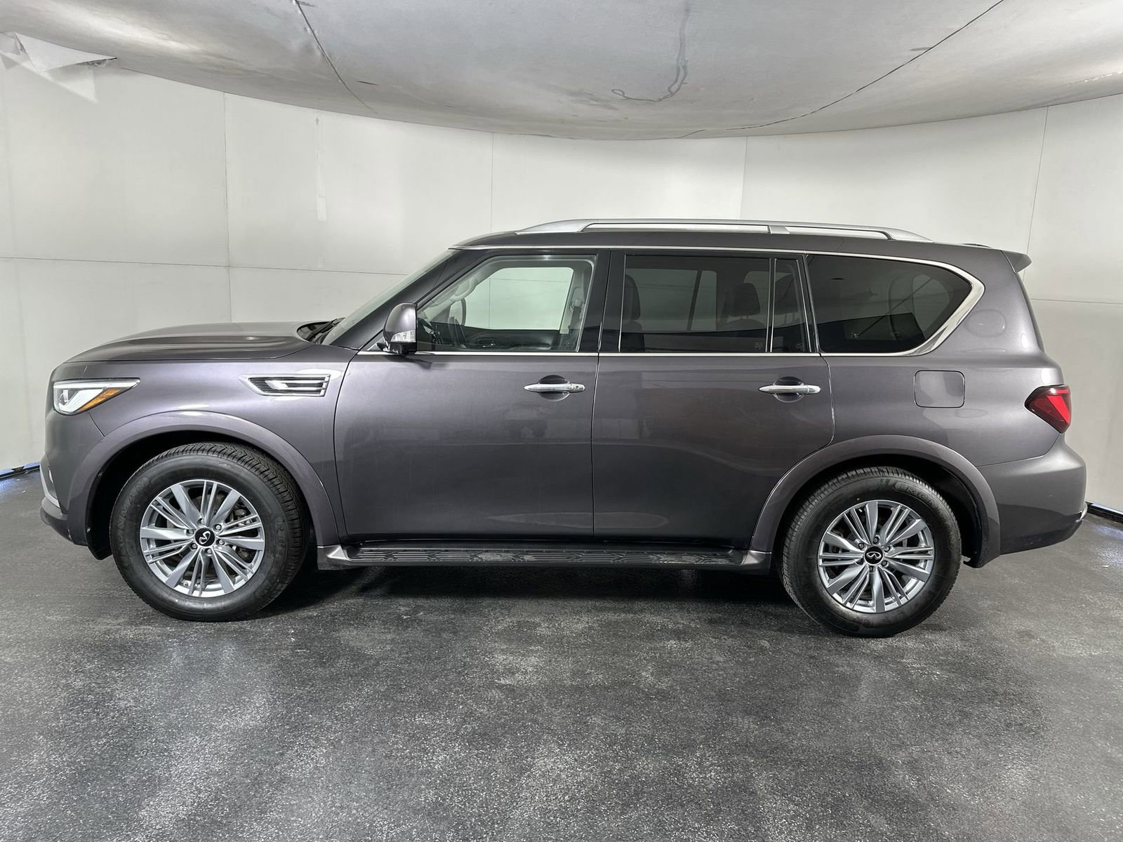 Used 2024 INFINITI QX80 Luxe image 5