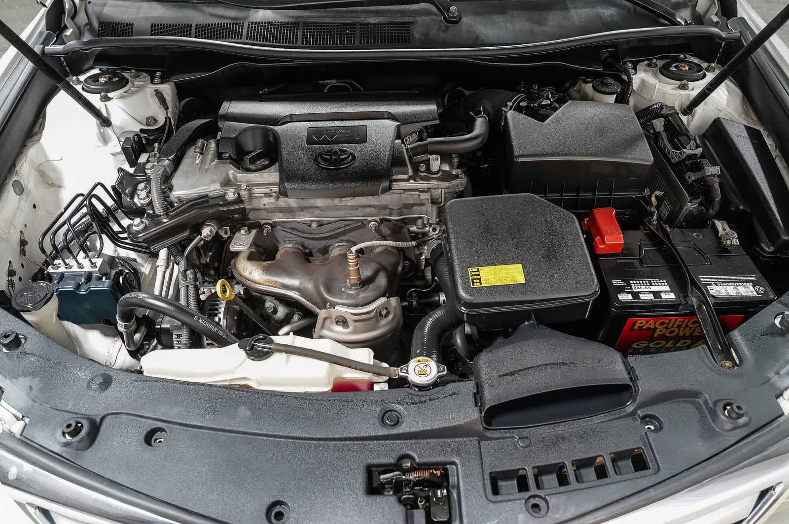 Used 2014 Toyota Camry LE FWD image 26