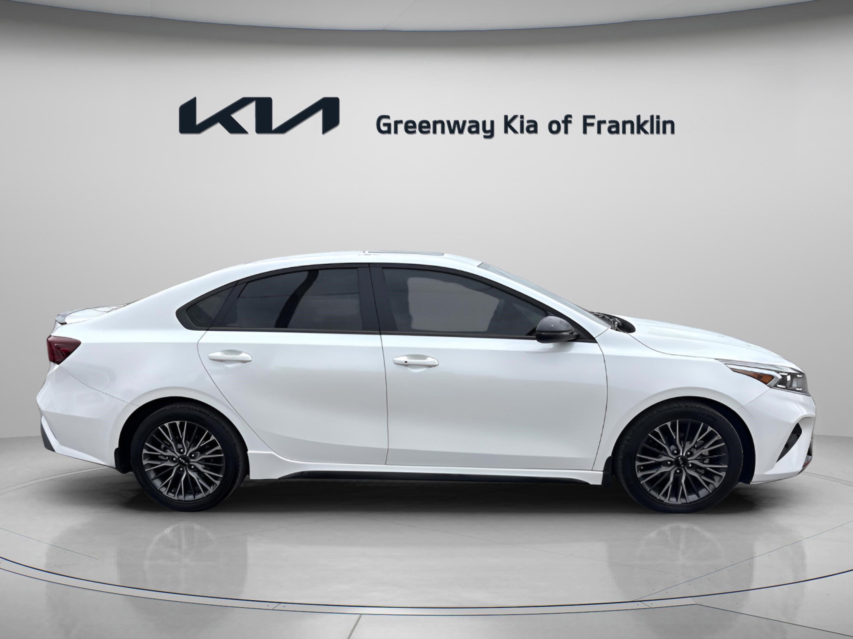 Used 2023 Kia Forte GT-Line w/ GT-Line Premium Package image 8