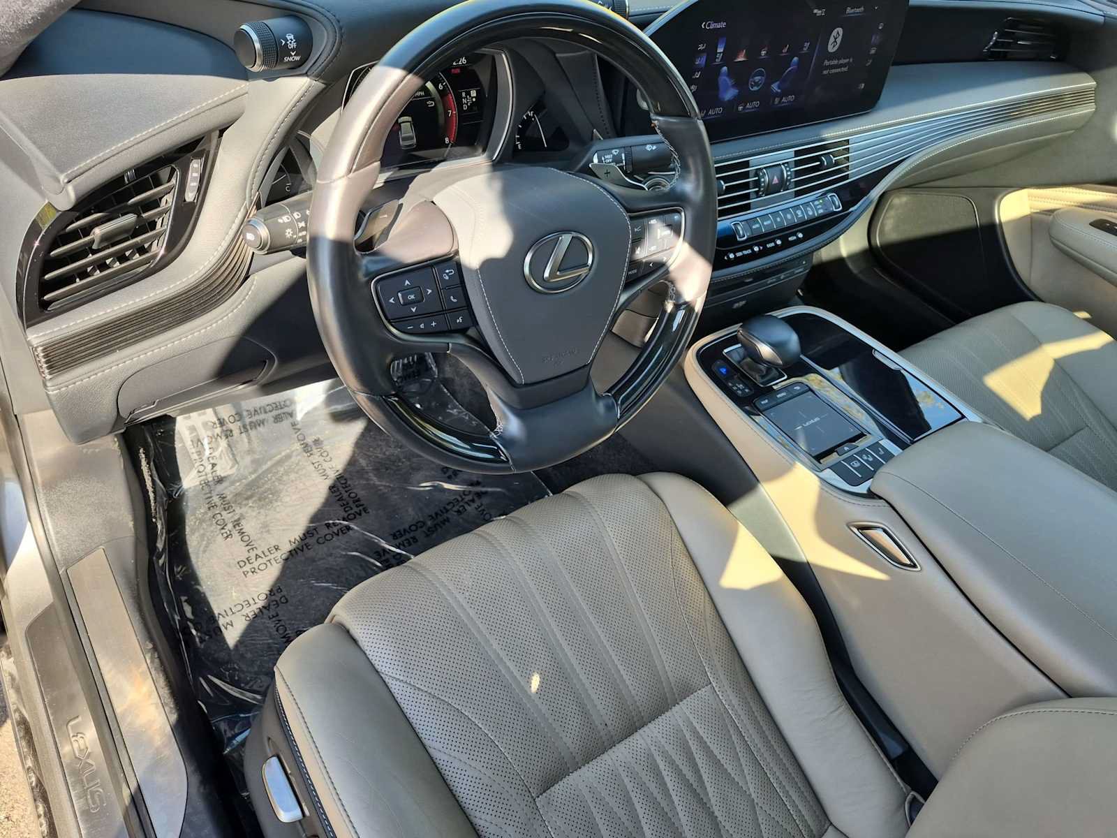Used 2021 Lexus LS 500 AWD w/ Interior Upgrade Package image 10