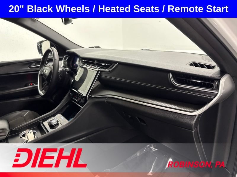 Used 2023 Jeep Grand Cherokee Altitude AWD/4WD image 16