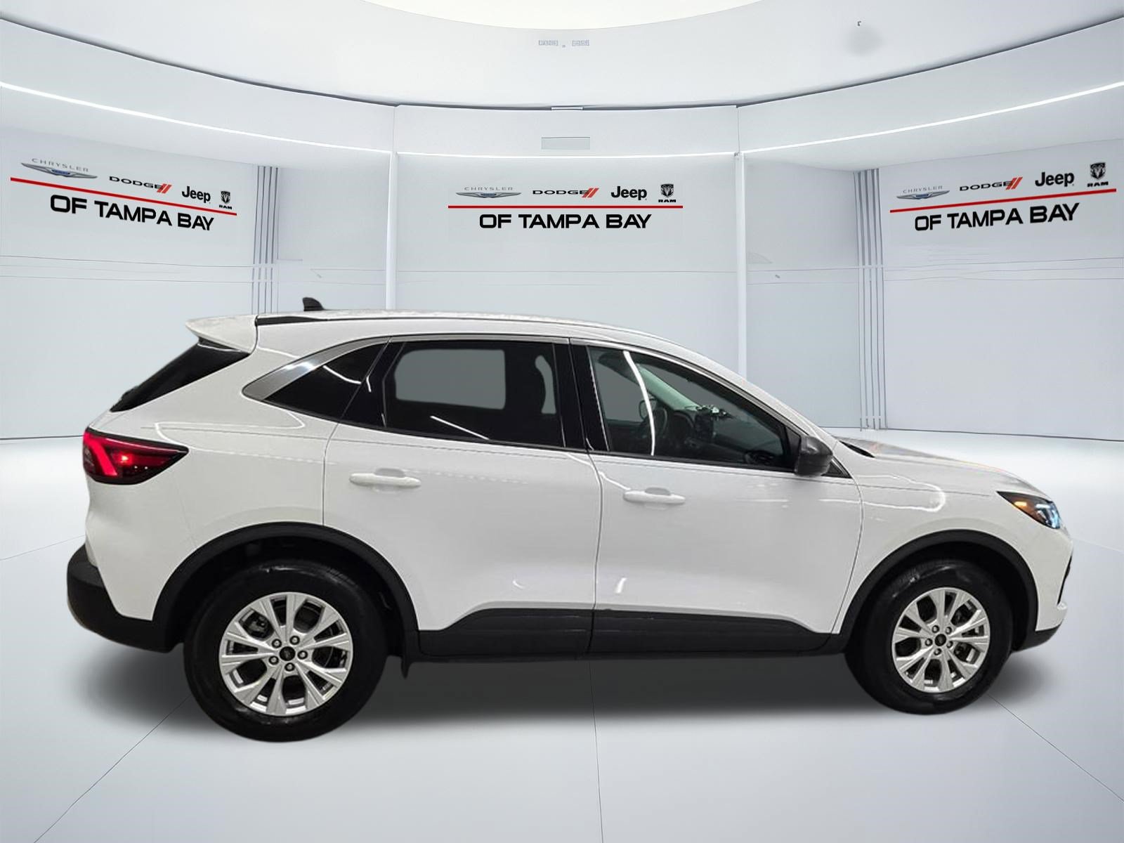 Used 2024 Ford Escape Active AWD/4WD image 7