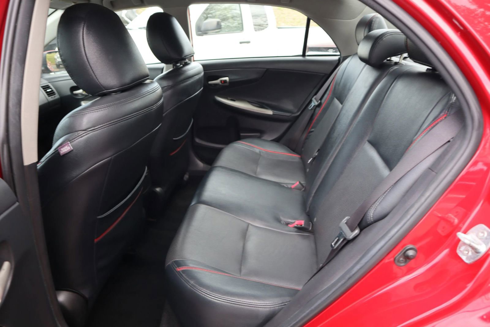 Used 2012 Toyota Corolla S image 13