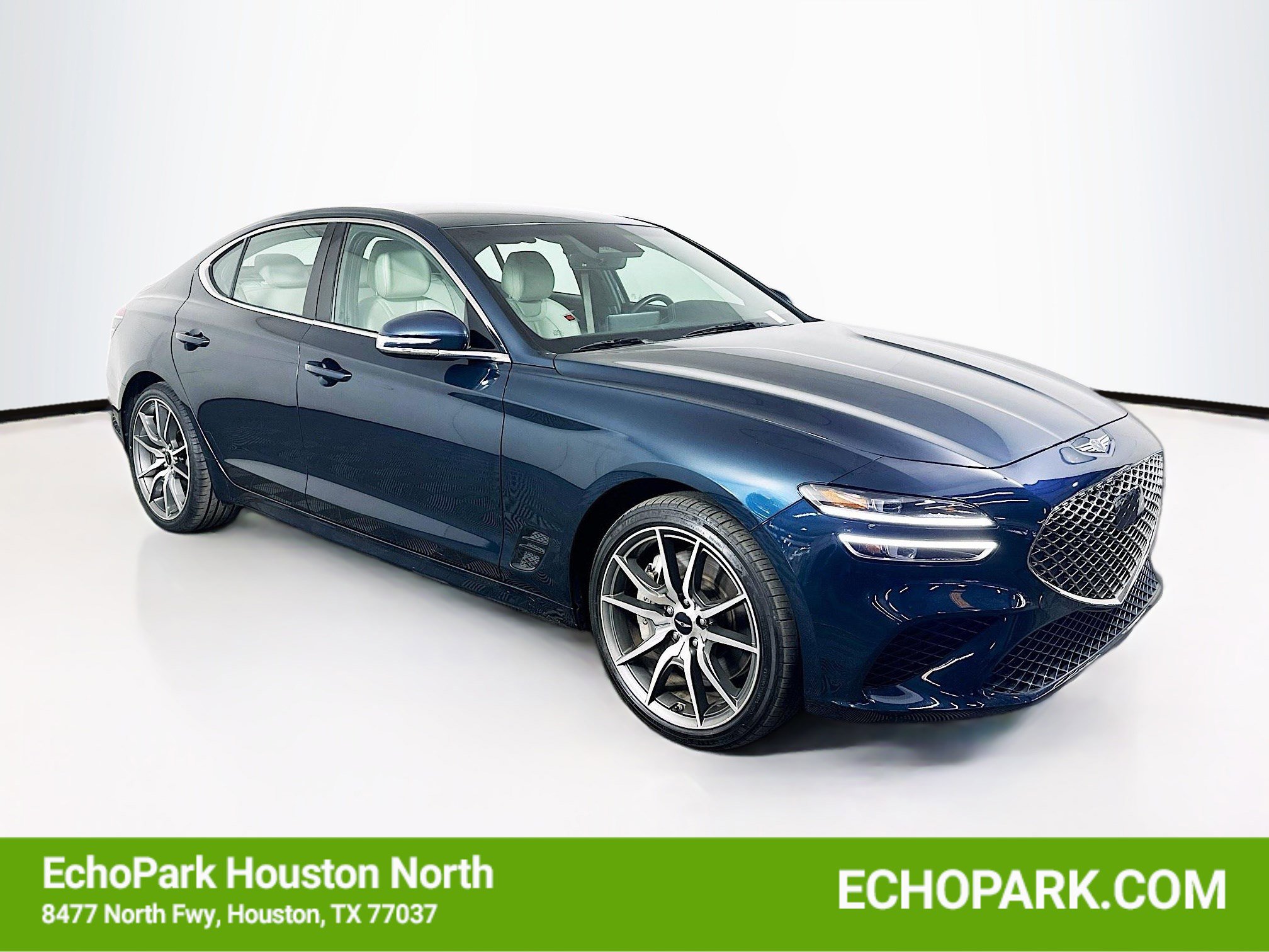 Used 2025 Genesis G70 2.5T RWD image 1