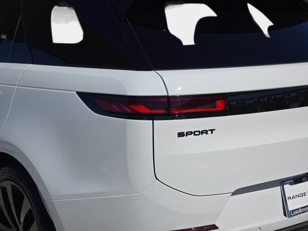 New 2027 Land Rover Range Rover Sport Dynamic SE AWD/4WD image 37