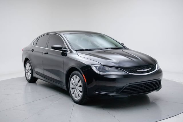 Used 2016 Chrysler 200 LX FWD image 9