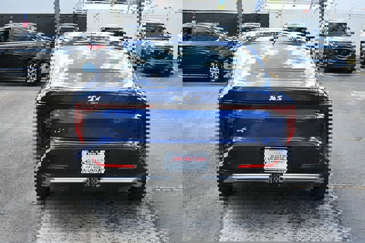 Used 2025 Kia K4 LXS image 7