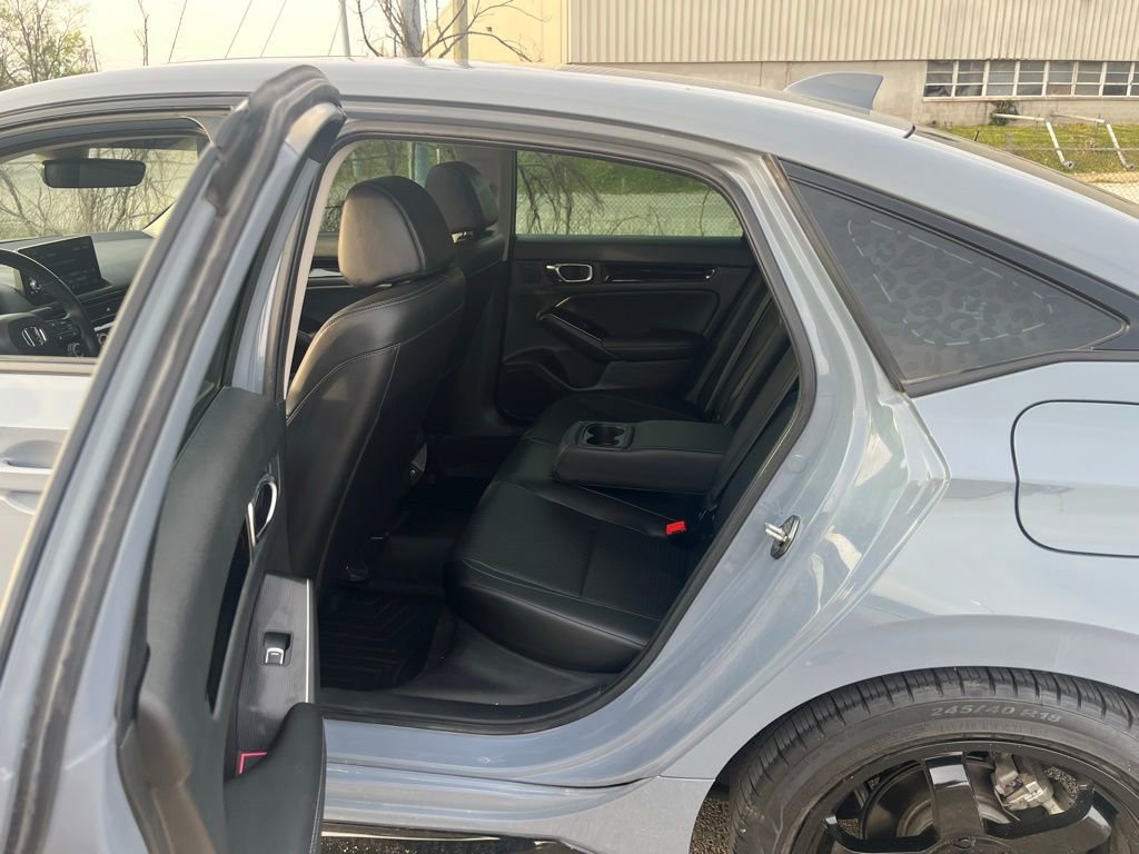 Used 2022 Honda Civic Touring image 11