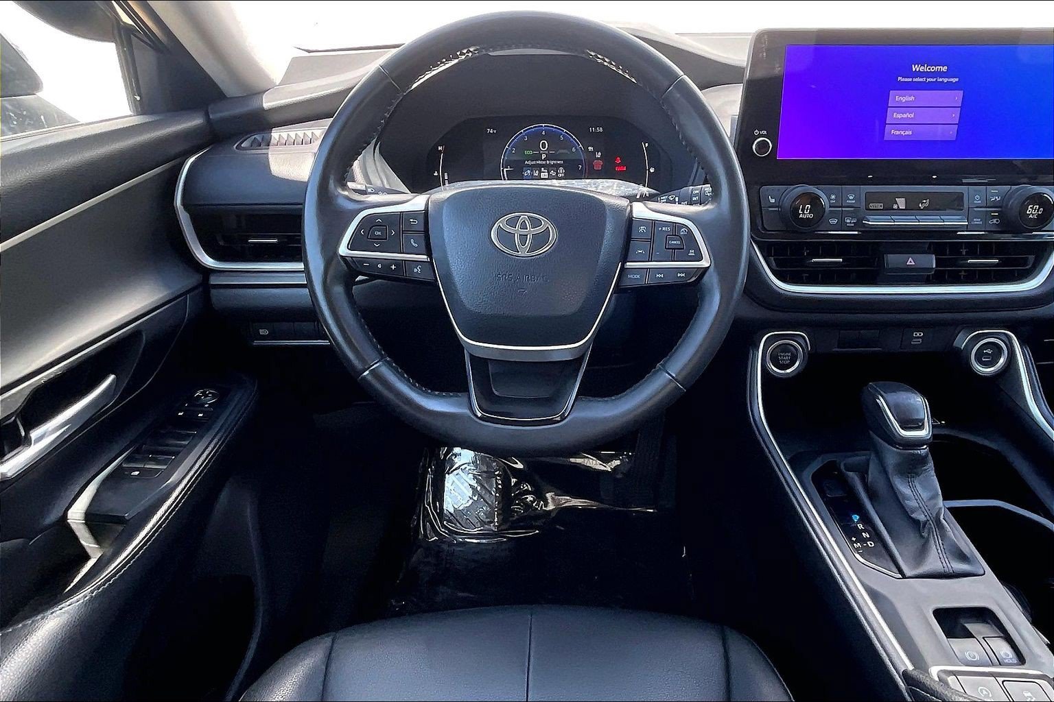 Used 2024 Toyota Grand Highlander AWD image 6