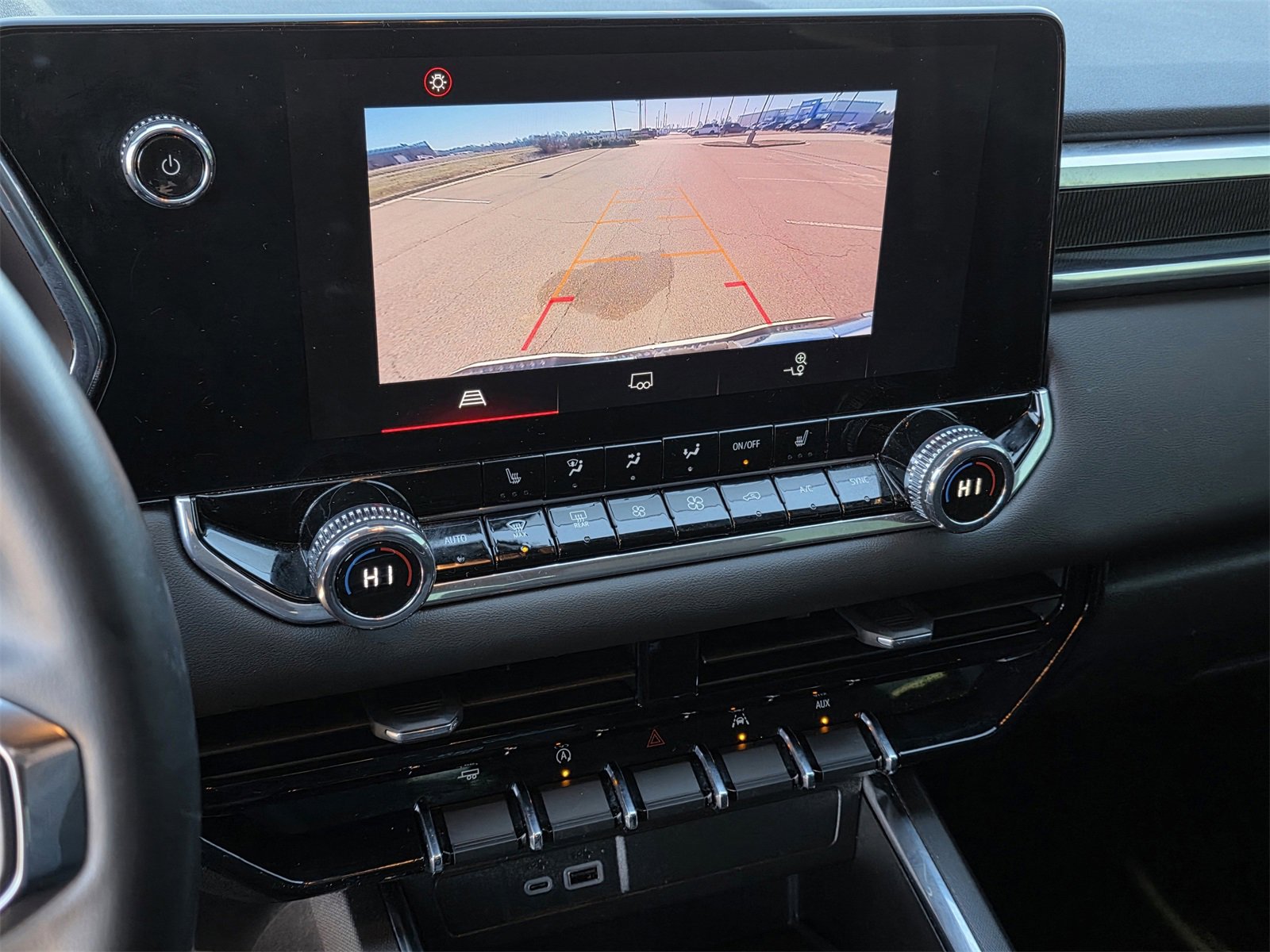 Used 2024 GMC Canyon Elevation w/ Convenience Package image 11