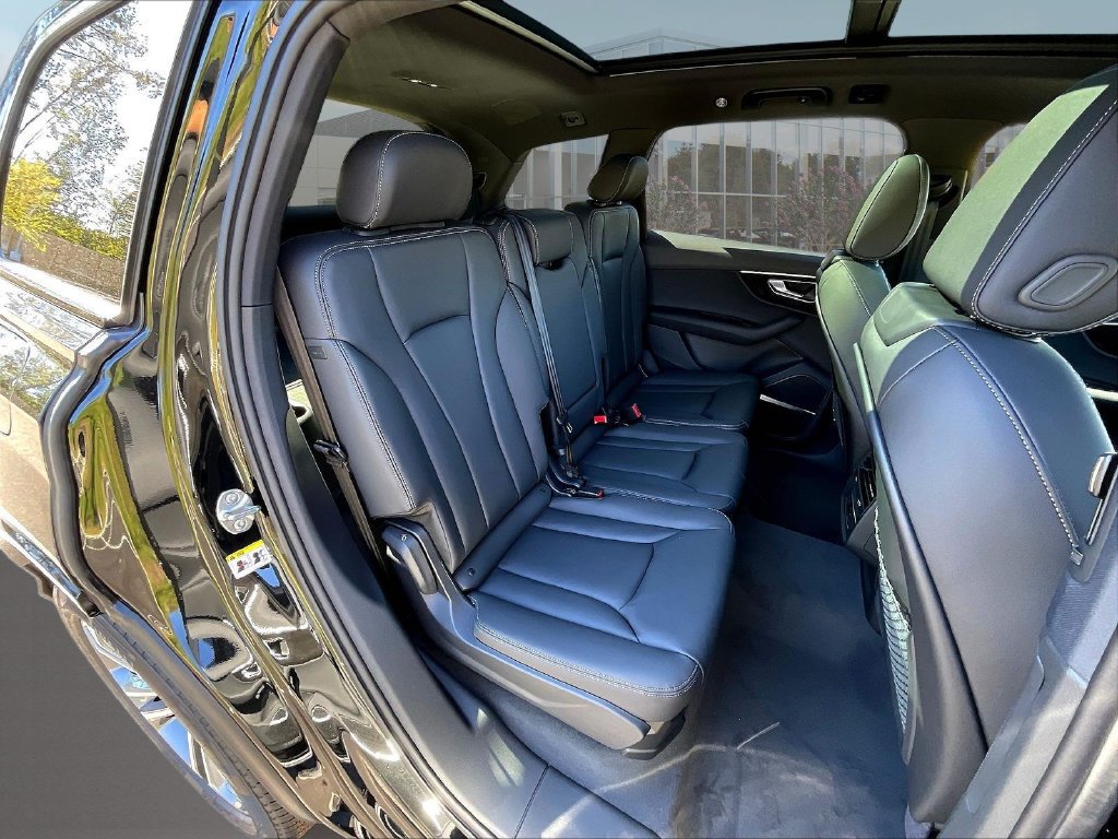 New 2026 Audi Q7 2.0T Premium AWD/4WD image 10