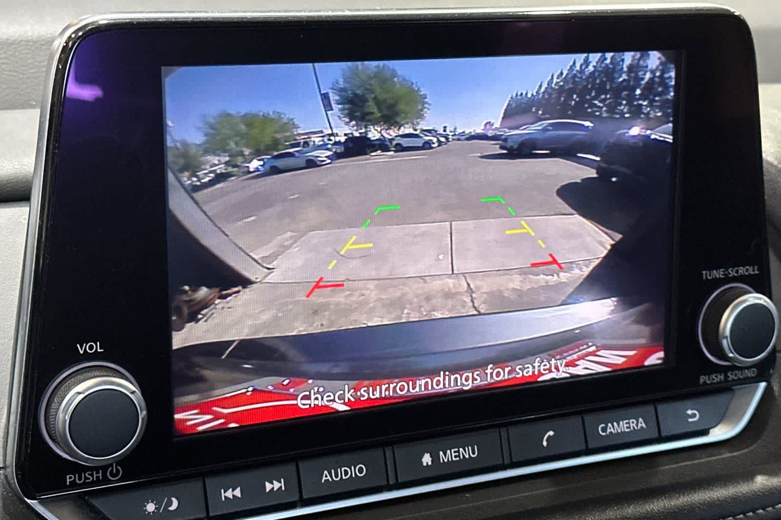 Certified 2025 Nissan Rogue SV FWD image 21