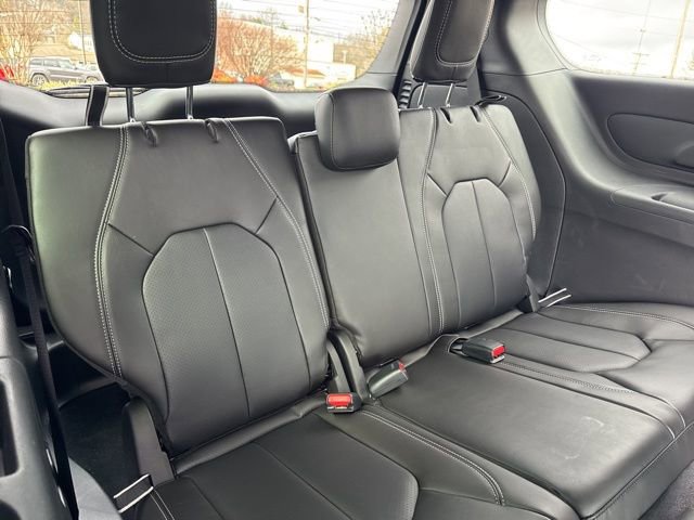 New 2026 Chrysler Pacifica Select image 12